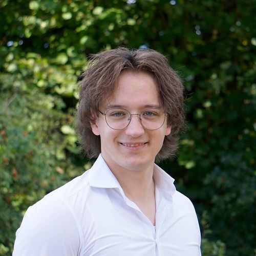 Porträt von Merlin Riegraf, IT-Experte bei Teck-Support